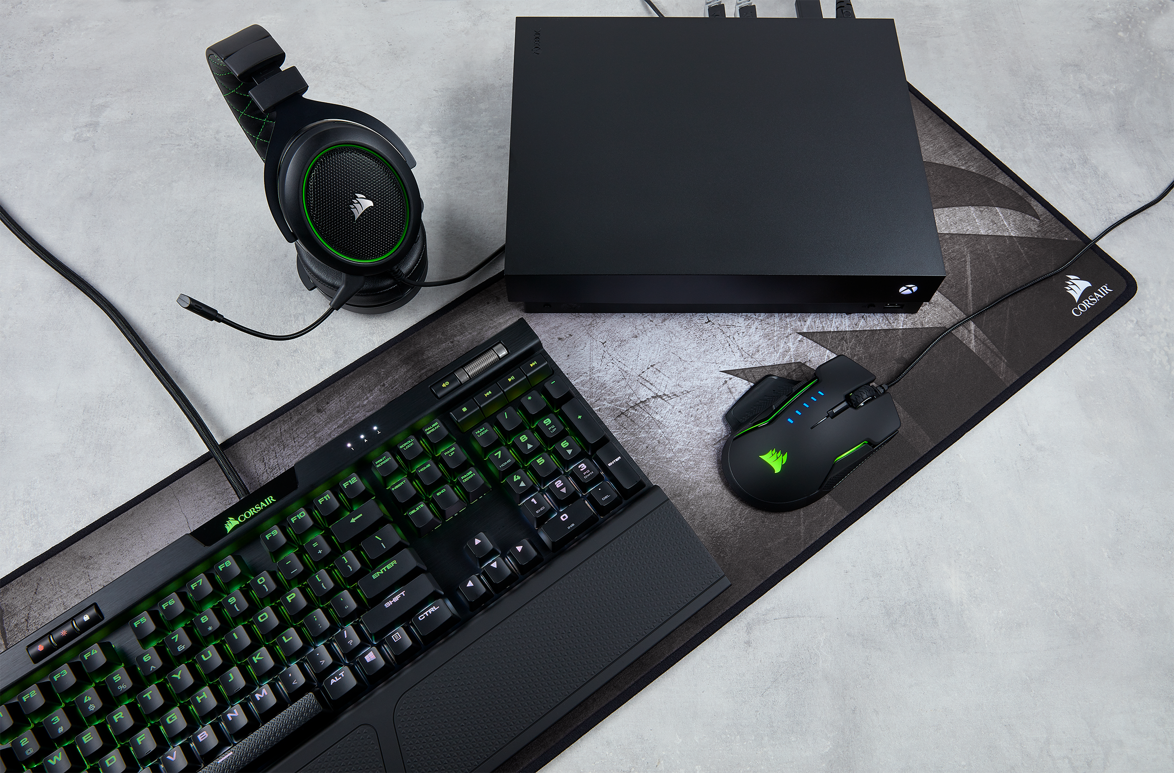 Corsair Xbox One Keyboard Mouse